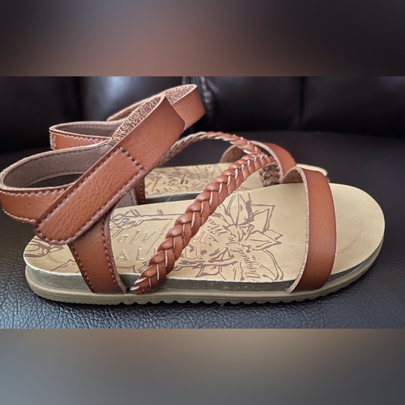 Blowfish Other - 🆕 New In Box Toddler Girl Sandals Size 11